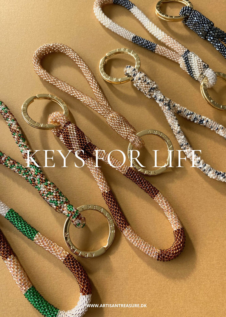 ANT. GOLD SHIMMER KEYRING